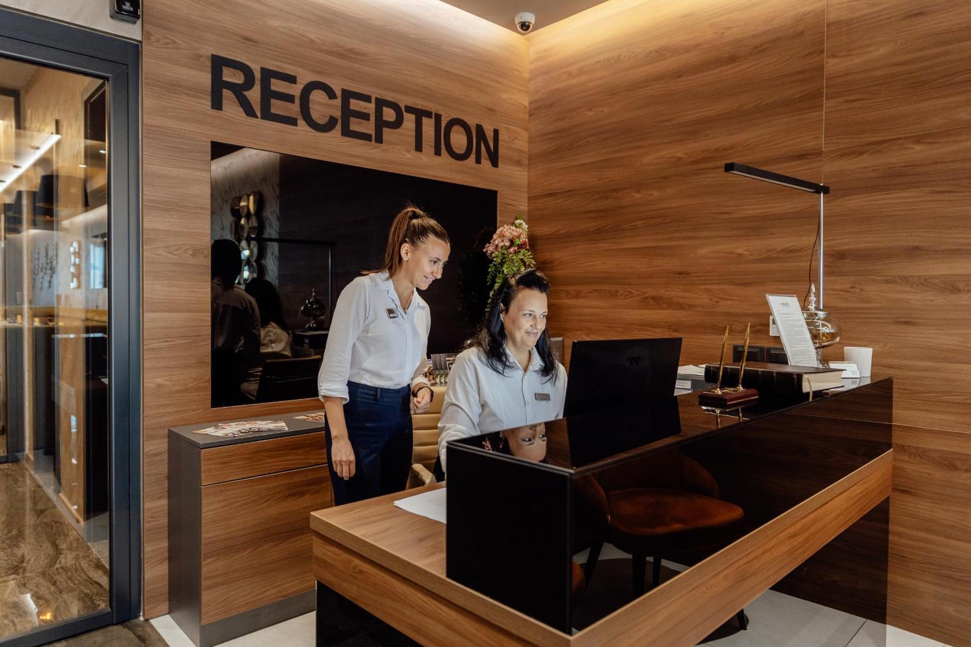 הרצג-נובי Garni Hotel Kruso מראה חיצוני תמונה
